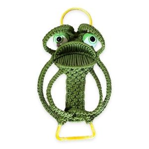 Vintage Macrame Green Frog Towel Holder Ring Wall Hanging 19.5” Ceramic Eyes